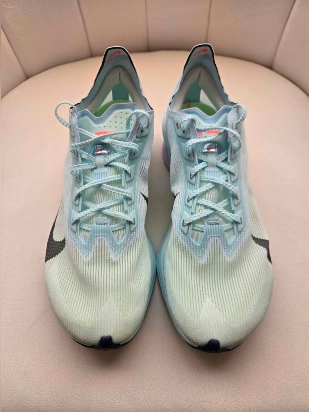 Nike ZoomX Vaporfly Next% 4 Running Shoes - Picture 3 of 4